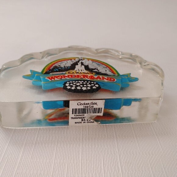 RARE Canada's Wonderland Transparent Acrylic Paper Weight Free Standing … - Picture 5 of 5
